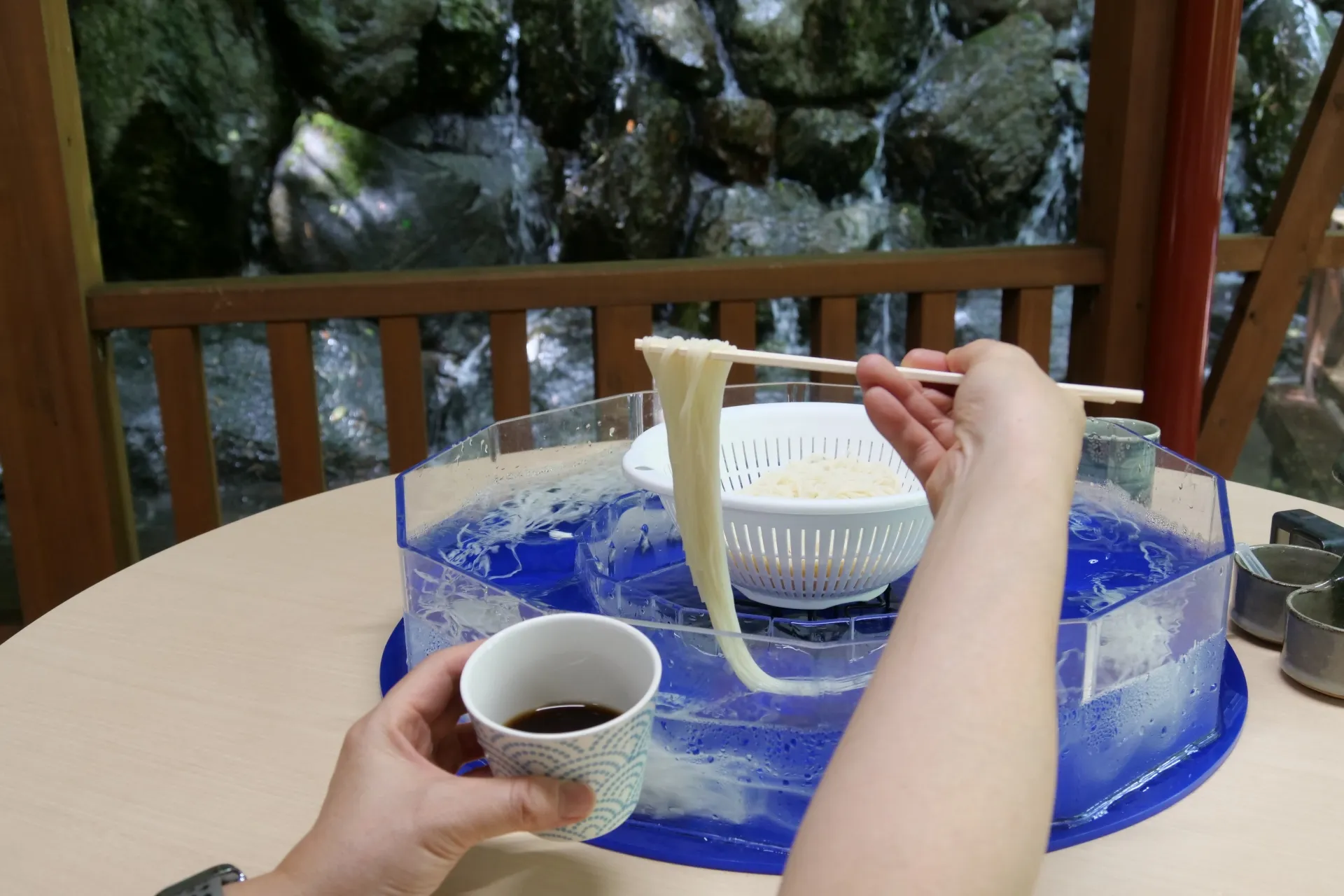 流しそうめん