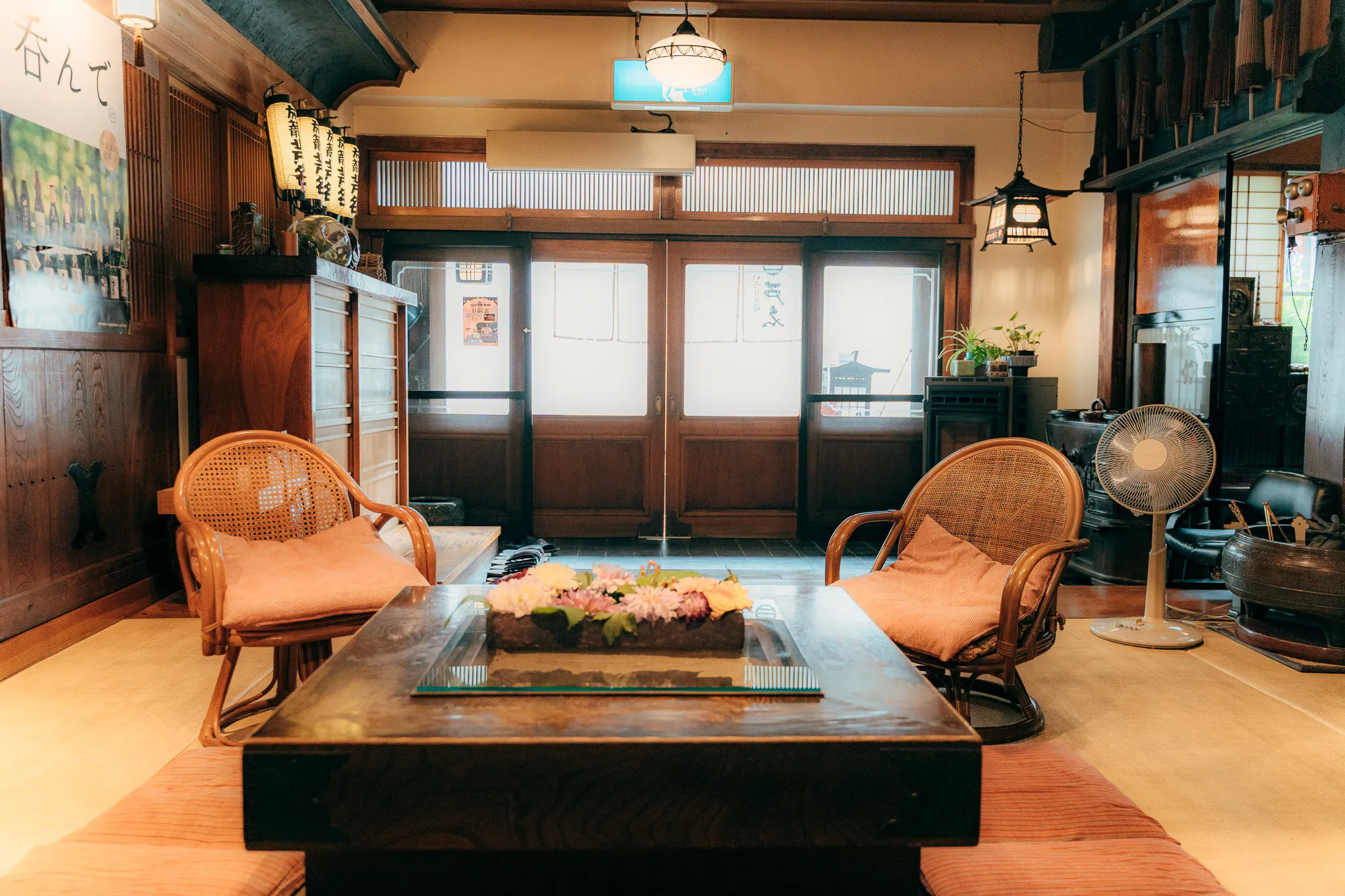 昭和にタイムスリップしたかのような館内