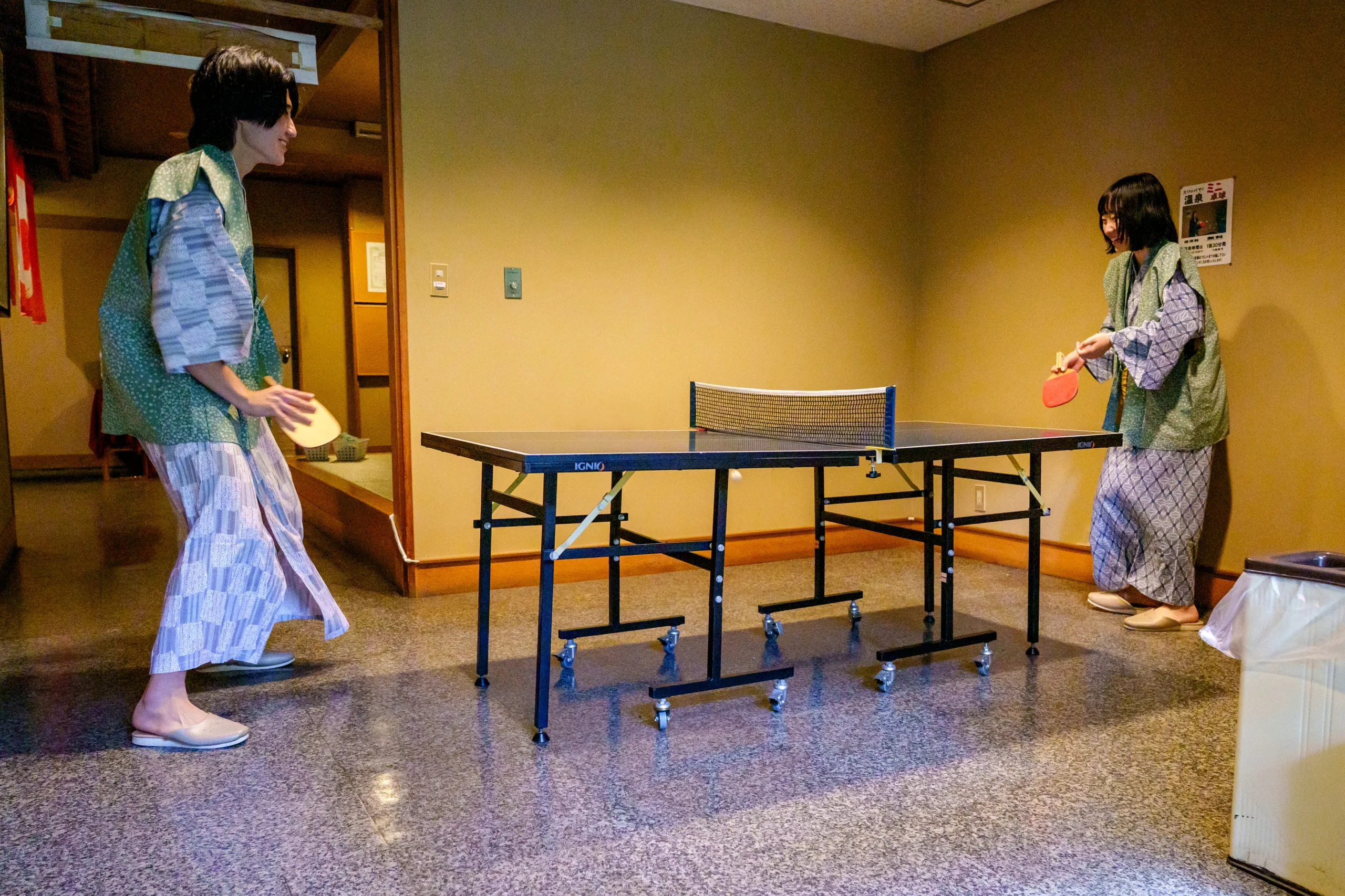 季節によっては朝のツアーも