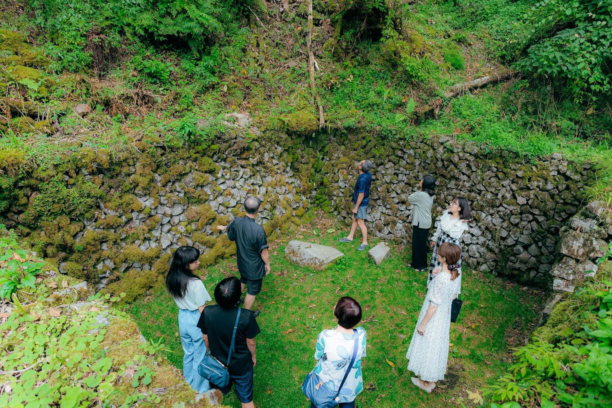 季節によっては朝のツアーも