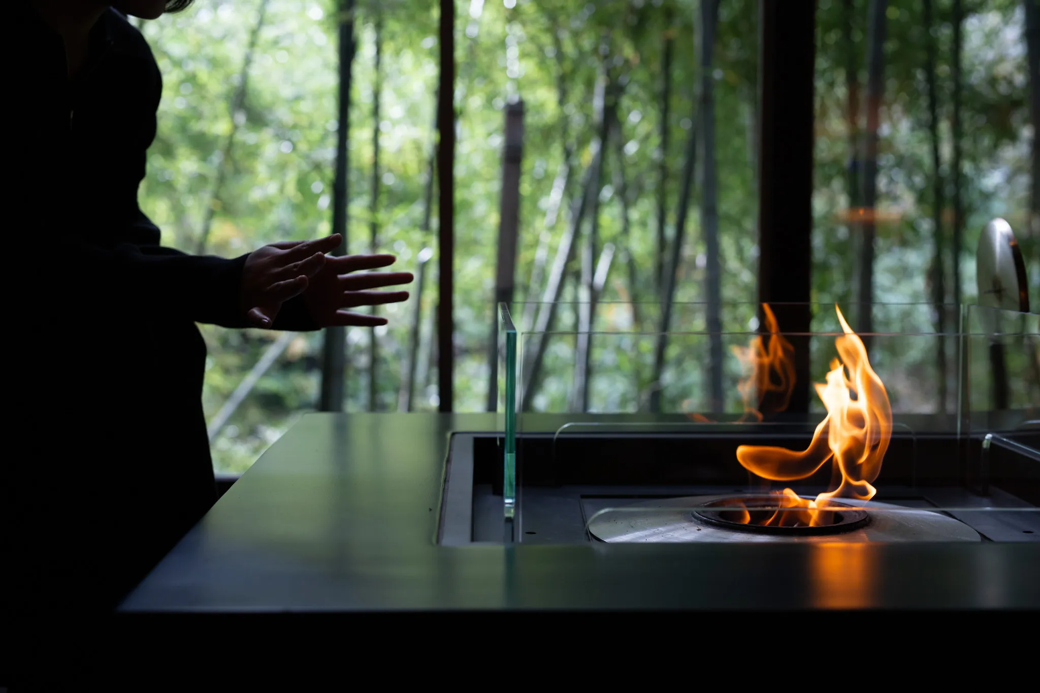 木の温かみあふれる「ヒラリー卿の部屋」