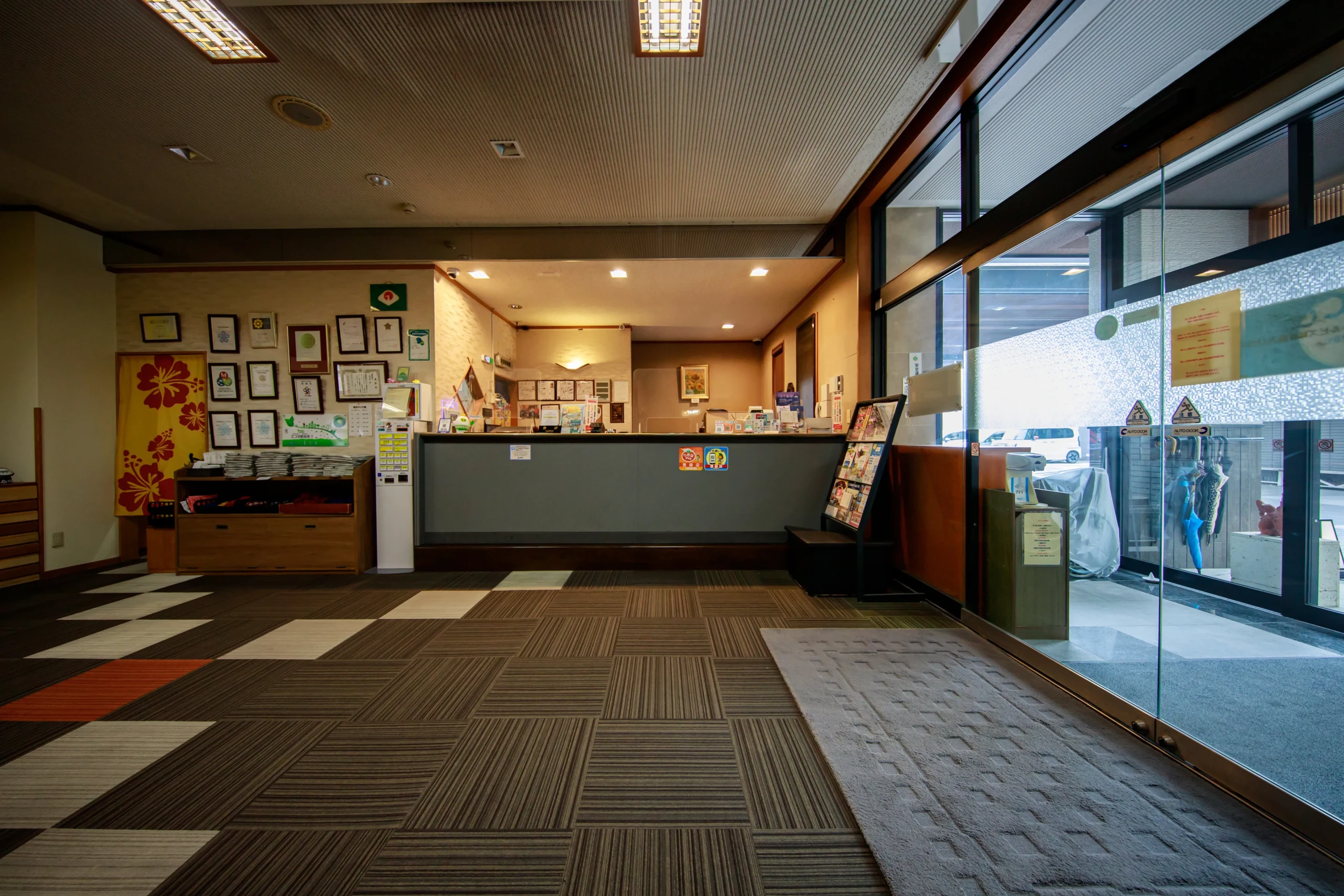 温かみのあるおもてなしの玄関口