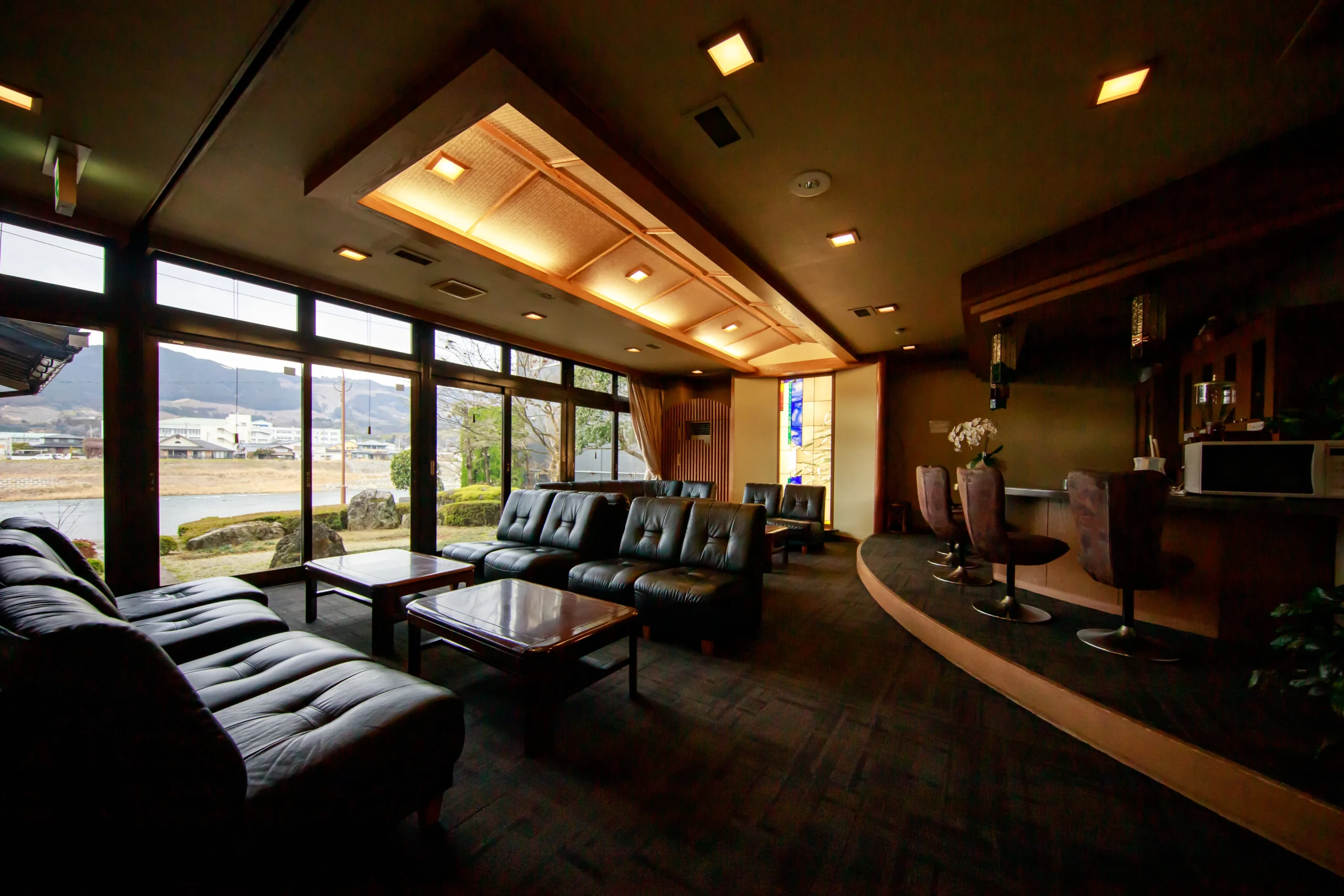 筑後川を望む絶好のロケーション