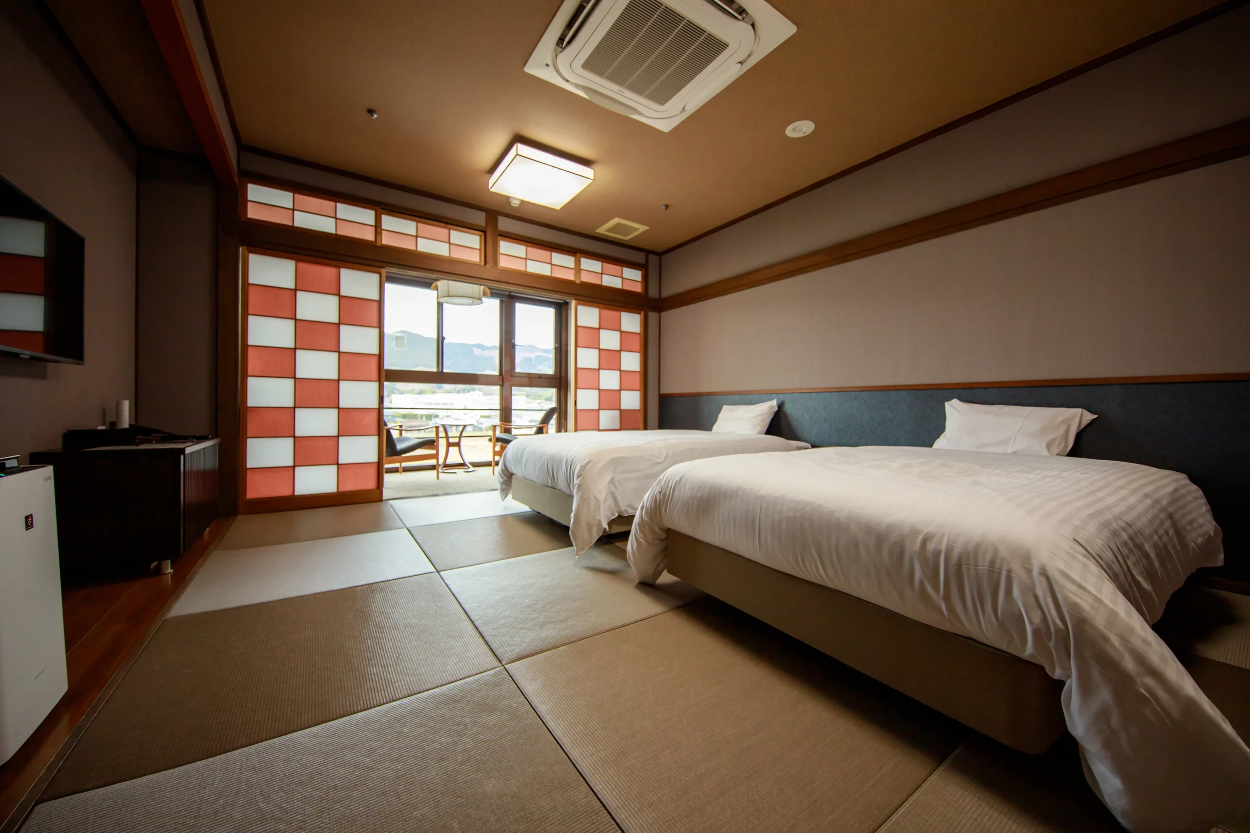 和室10畳 ベッドタイプ