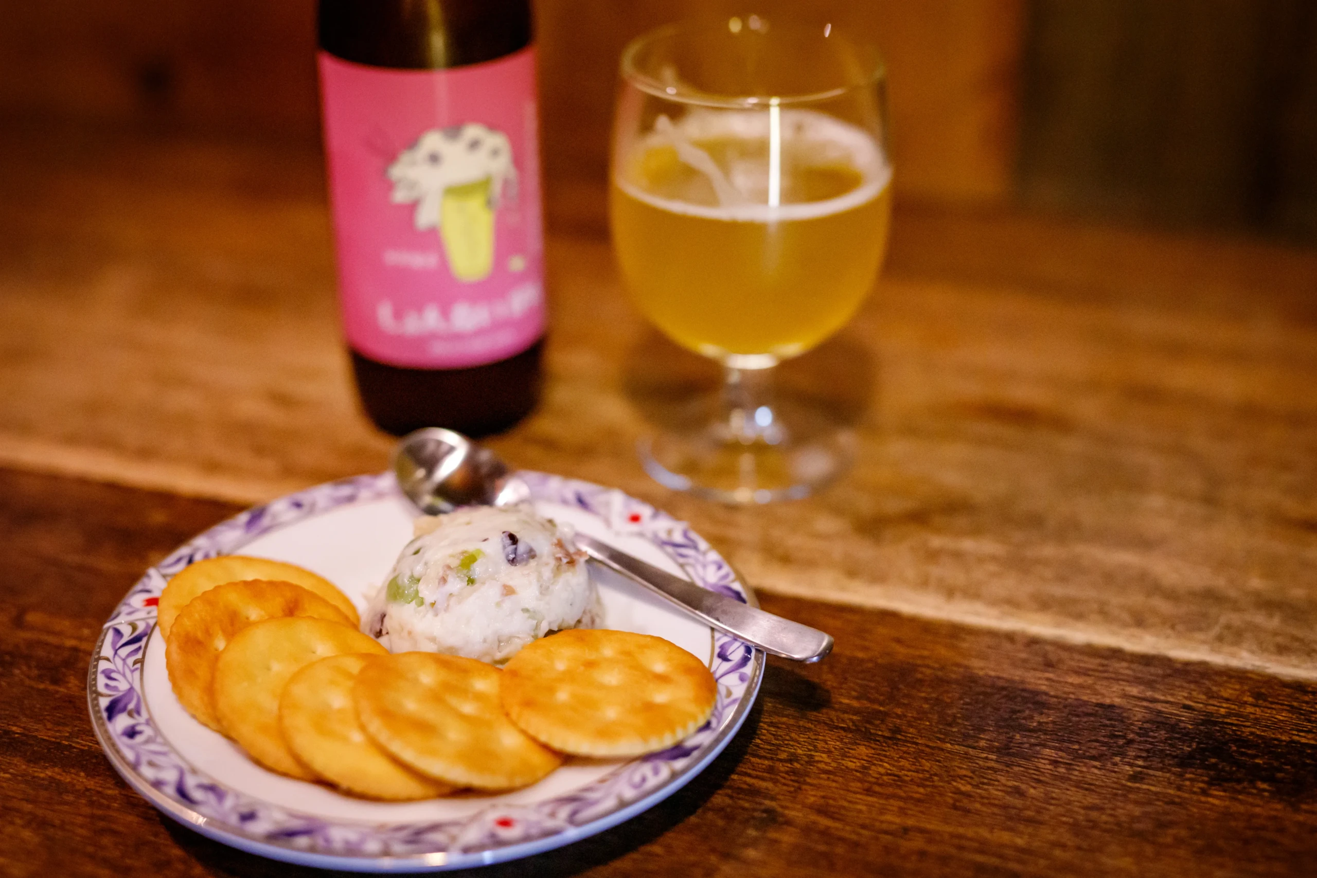 静岡醸造 人宿タップルーム/人宿酒店